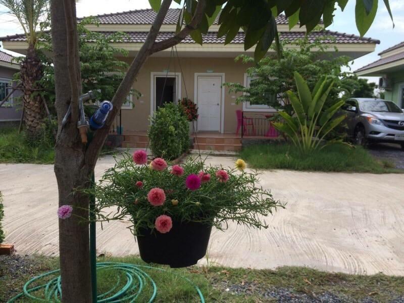 Nadee Resort ウドーンターニー エクステリア 写真
