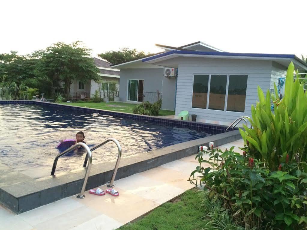Nadee Resort ウドーンターニー エクステリア 写真